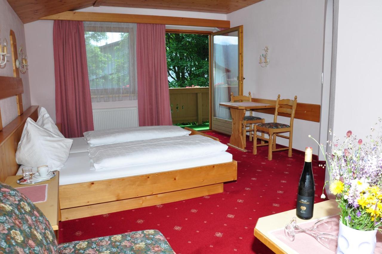 Hotel Zum Hirschen Leutasch Phòng bức ảnh