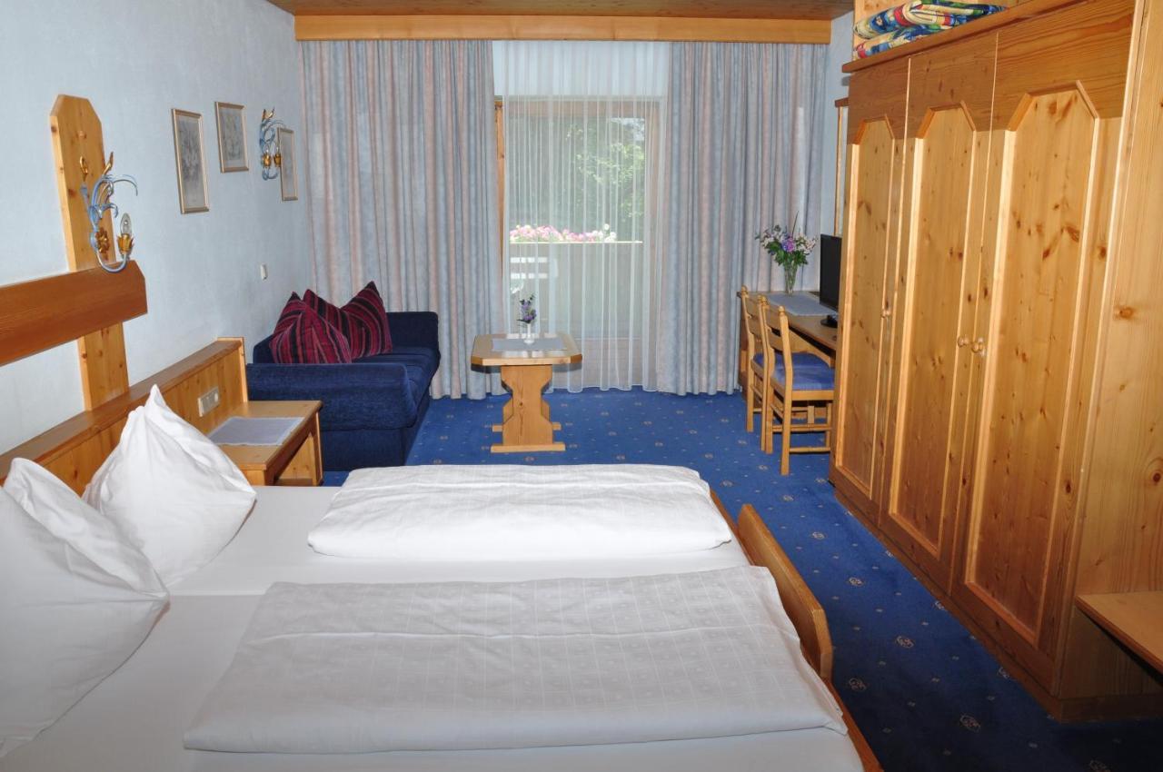 Hotel Zum Hirschen Leutasch Phòng bức ảnh