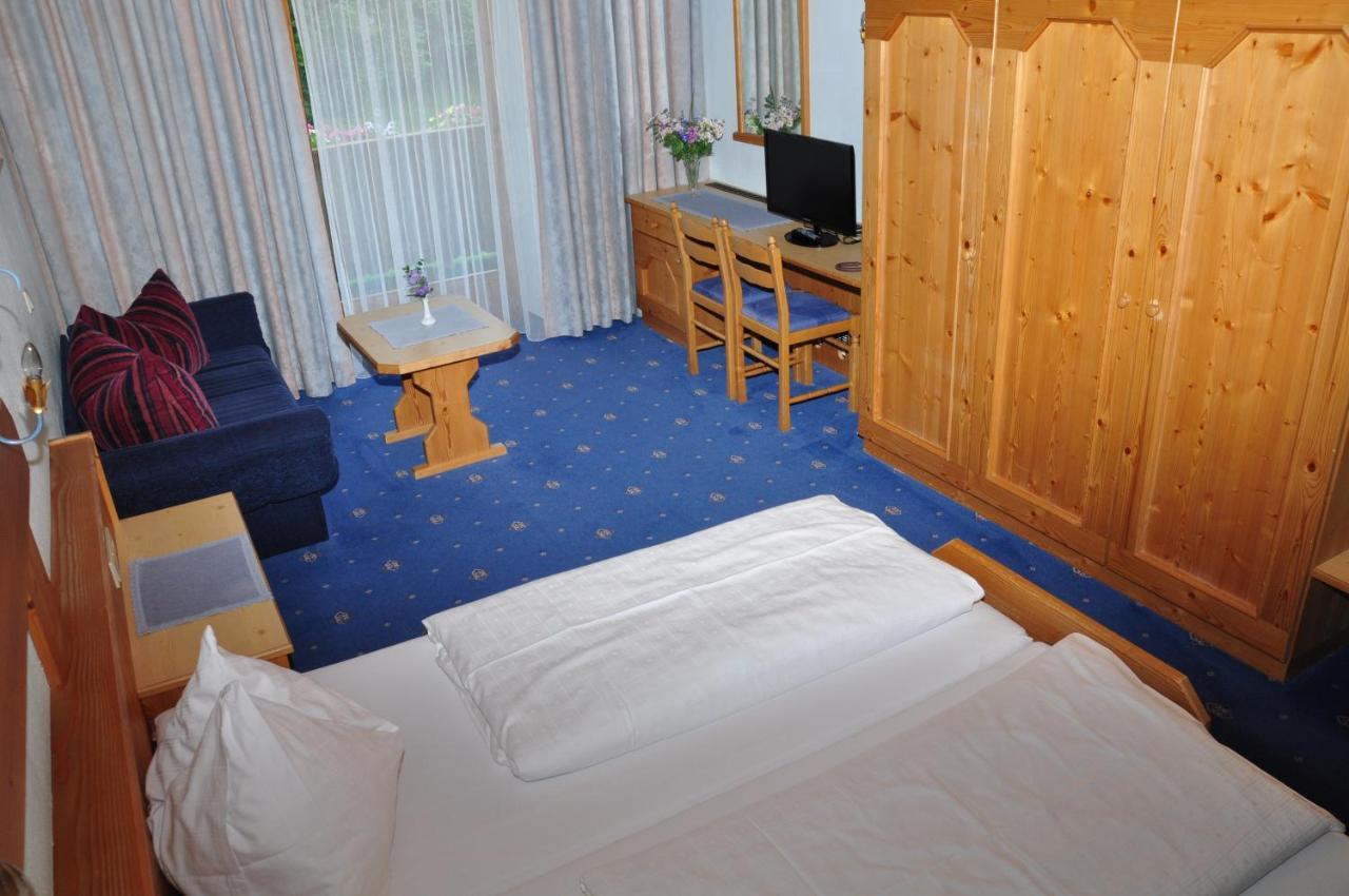 Hotel Zum Hirschen Leutasch Phòng bức ảnh